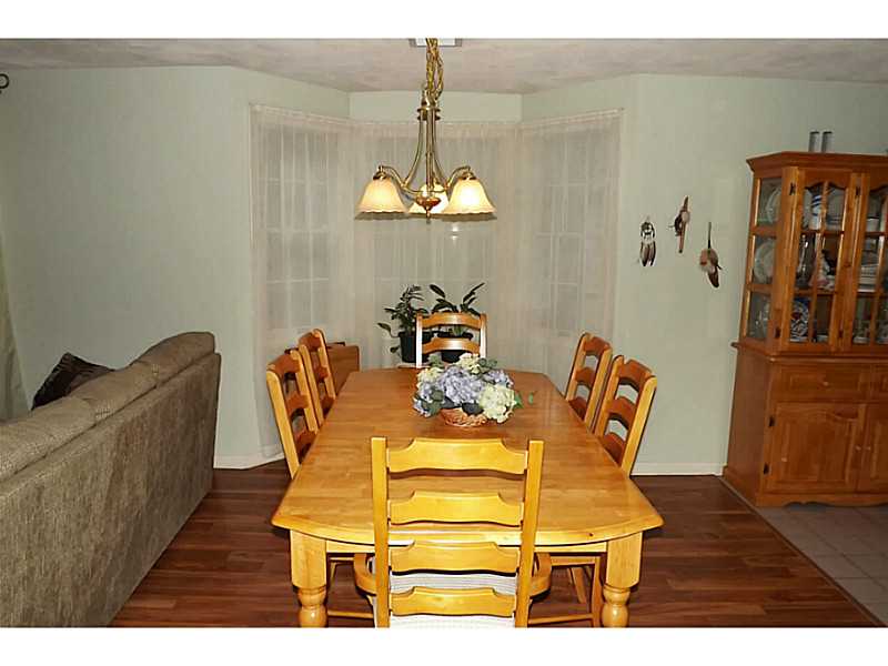 375 Angell Road, Unit D North Providence, RI 02904 - Photo 8 of 16 Dining Area.
