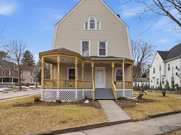 $625,000 | 9 Englewood Avenue, Worcester, MA 01603