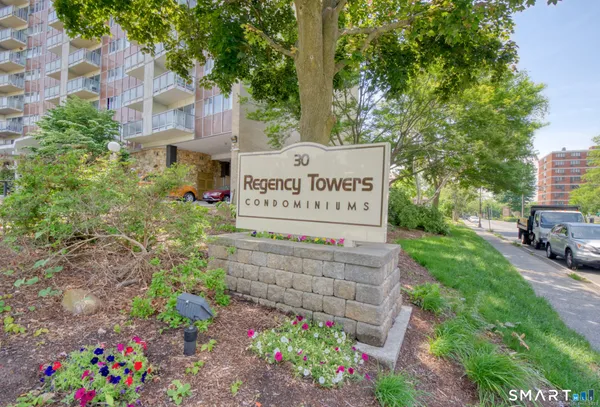 $89,000 | 30 Woodland Street, Unit 9M, Hartford, CT 06105