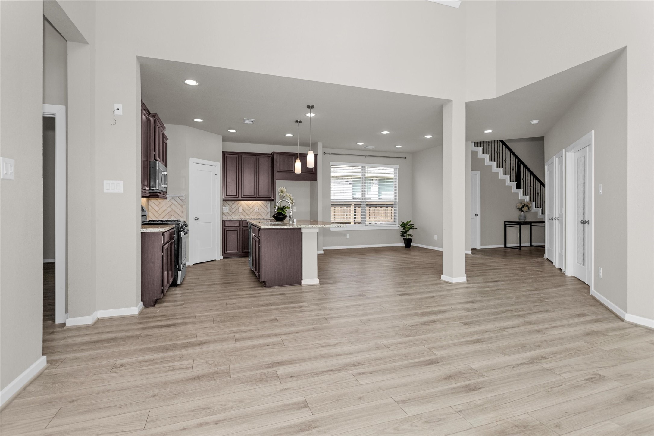 7809 Axis Ridge Drive Magnolia, TX 77354 - Photo 9 of 42