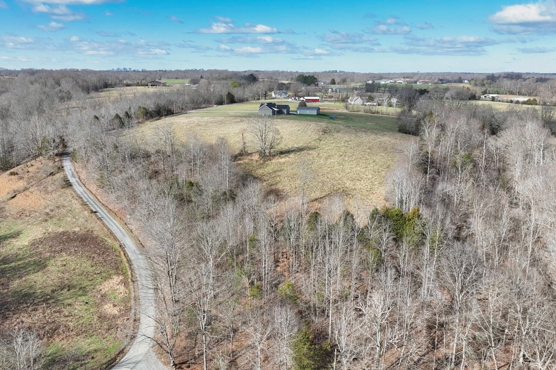 1267 Purtle Road Lafayette, TN 37083 - Photo 4 of 25 a view of lake view and mountain