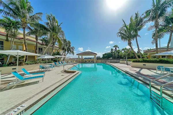 $10,500 | 100 Central Avenue, Unit K817, Sarasota, FL 34236