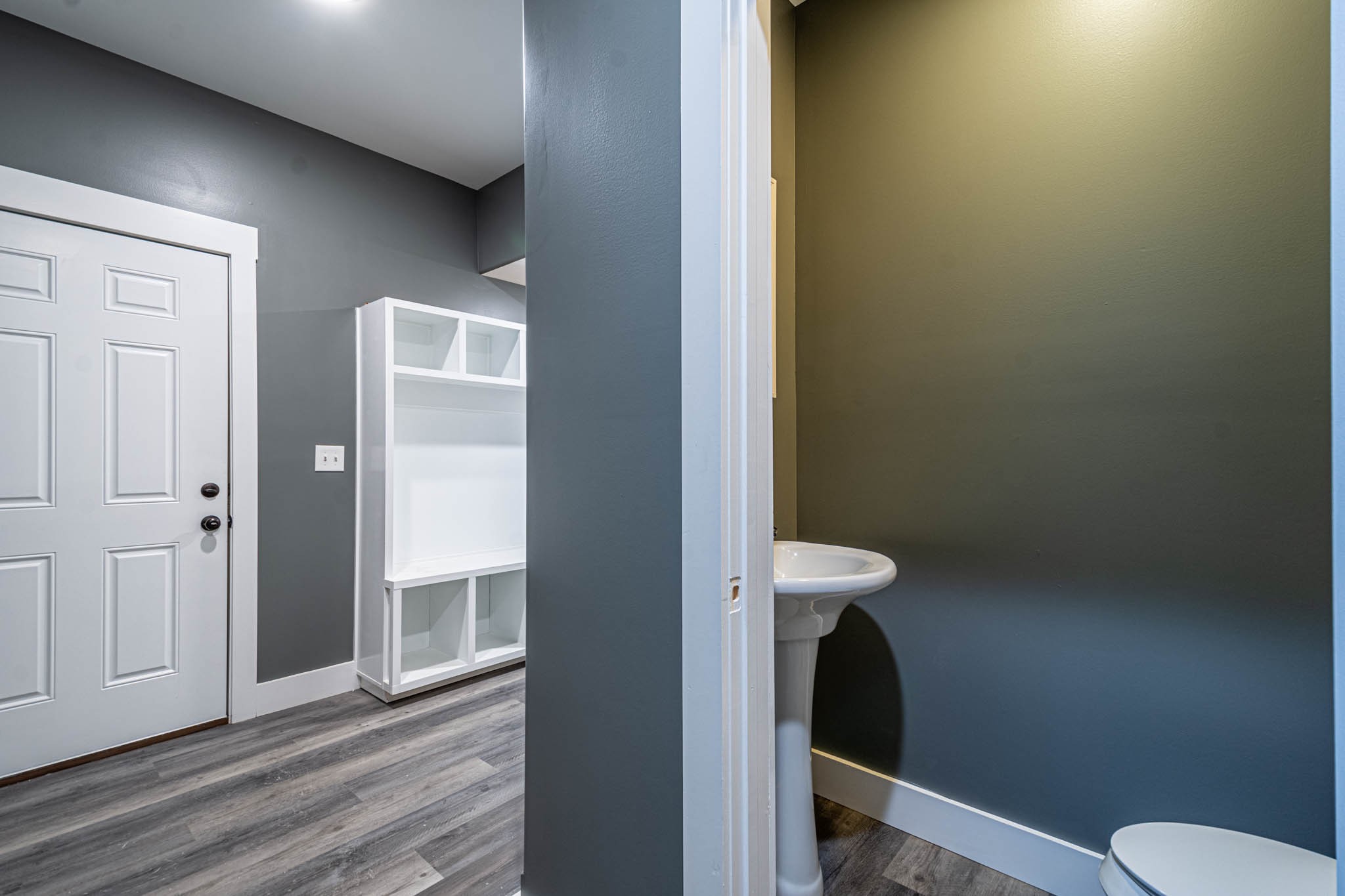 476 Chestnut Grove Road Pulaski, TN 38478 - Photo 37 of 55 a bathroom with a sink