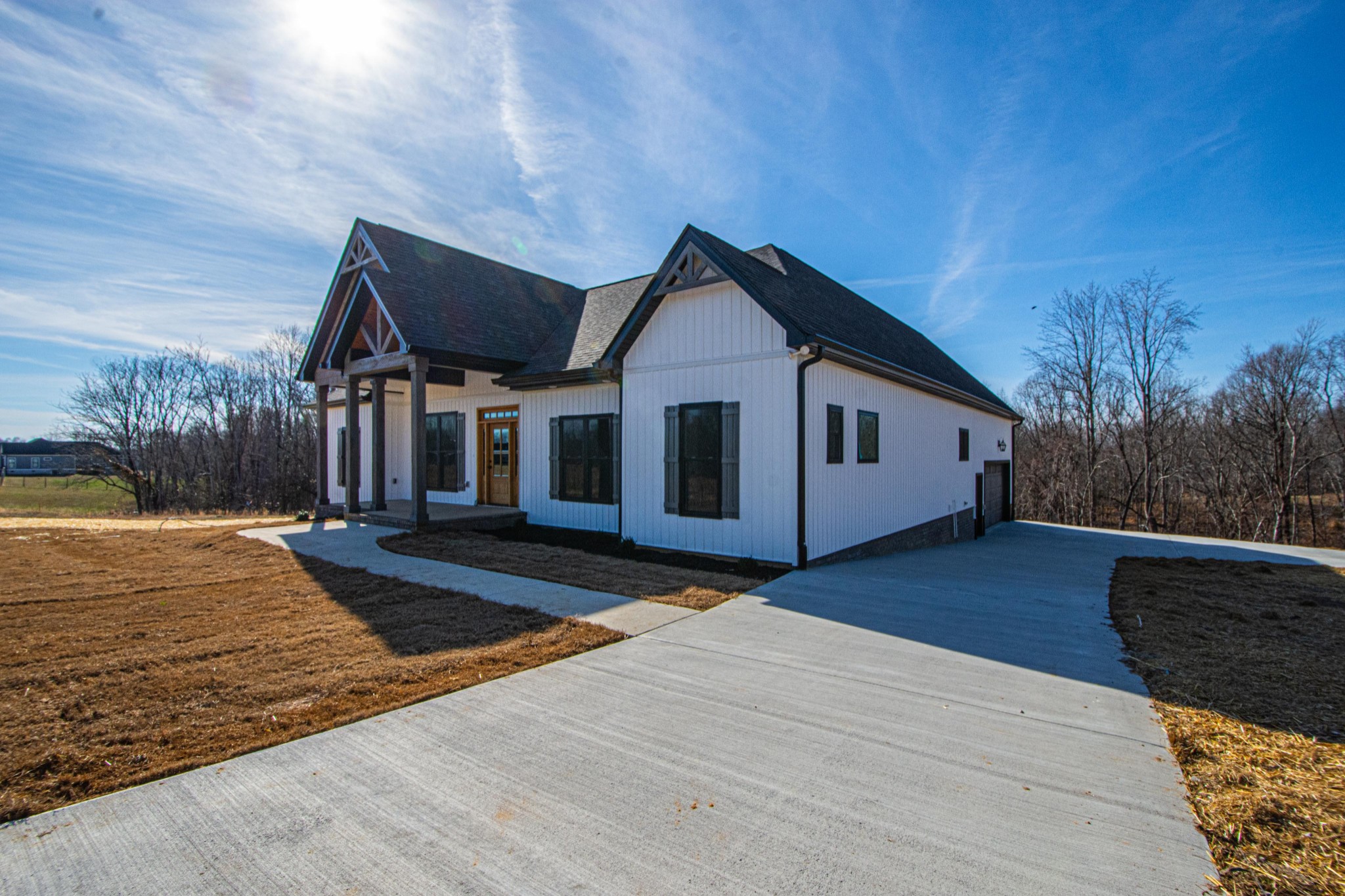 476 Chestnut Grove Road Pulaski, TN 38478 - Photo 4 of 55 a view of a house with backyard and garden