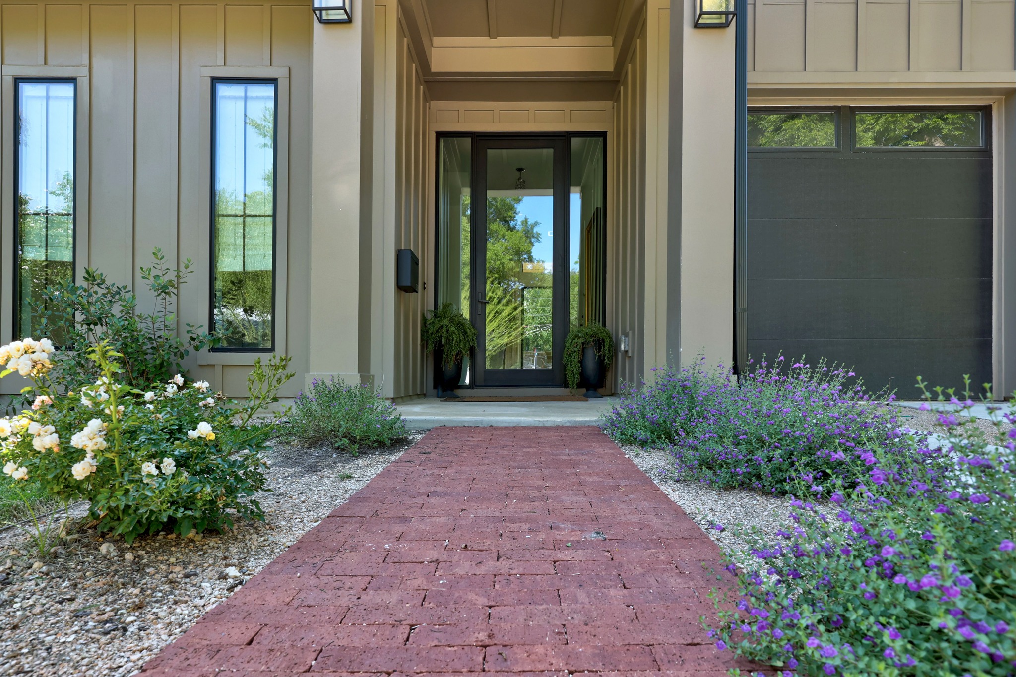 5317 McCandless Street Austin, TX 78756 - Photo 3 of 40
