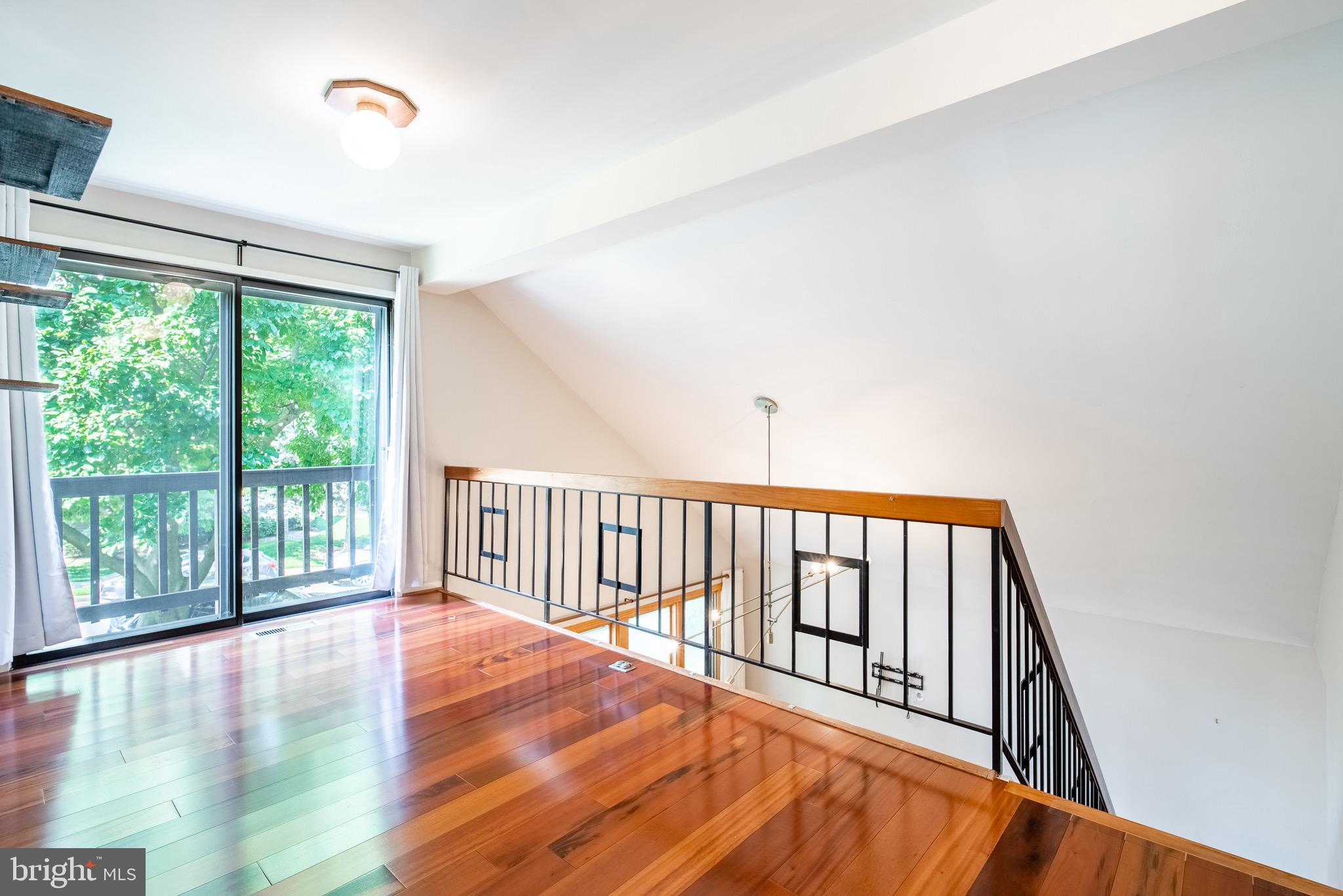 6356 11th Road North Arlington, VA 22205 - Photo 13 of 27 Loft space on -UL could also be used as office/gym