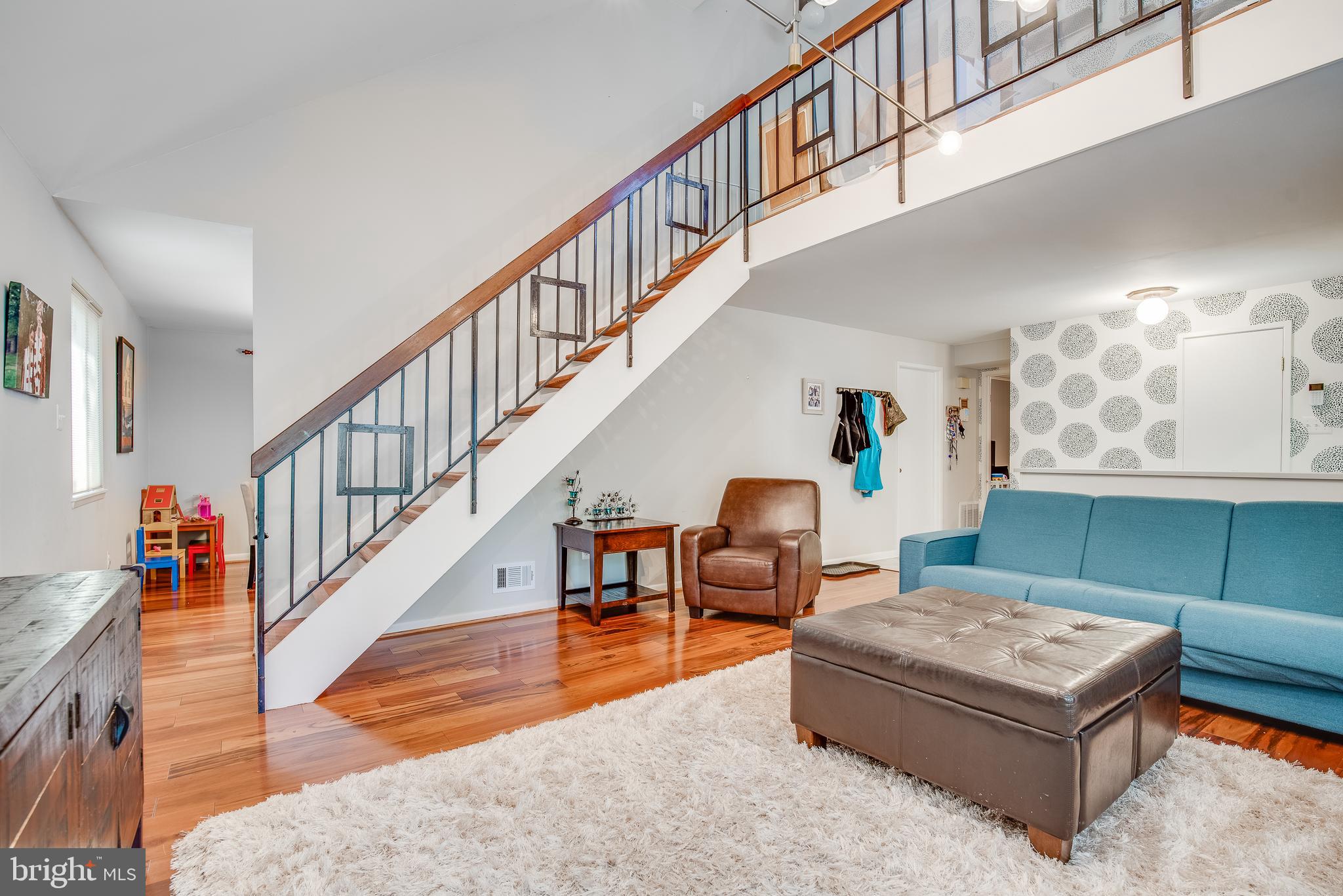6356 11th Road North Arlington, VA 22205 - Photo 4 of 27 Gallery Image 4