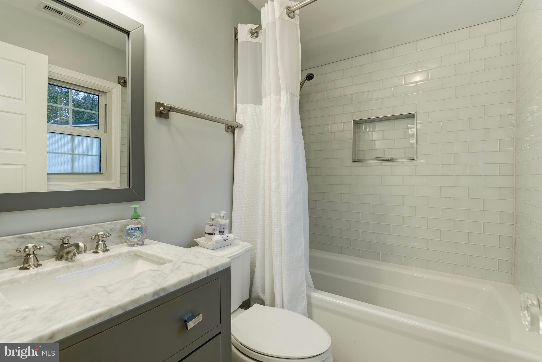 905 West Braddock Road Alexandria, VA 22302 - Photo 23 of 30 Updated Bath with Subway Tile