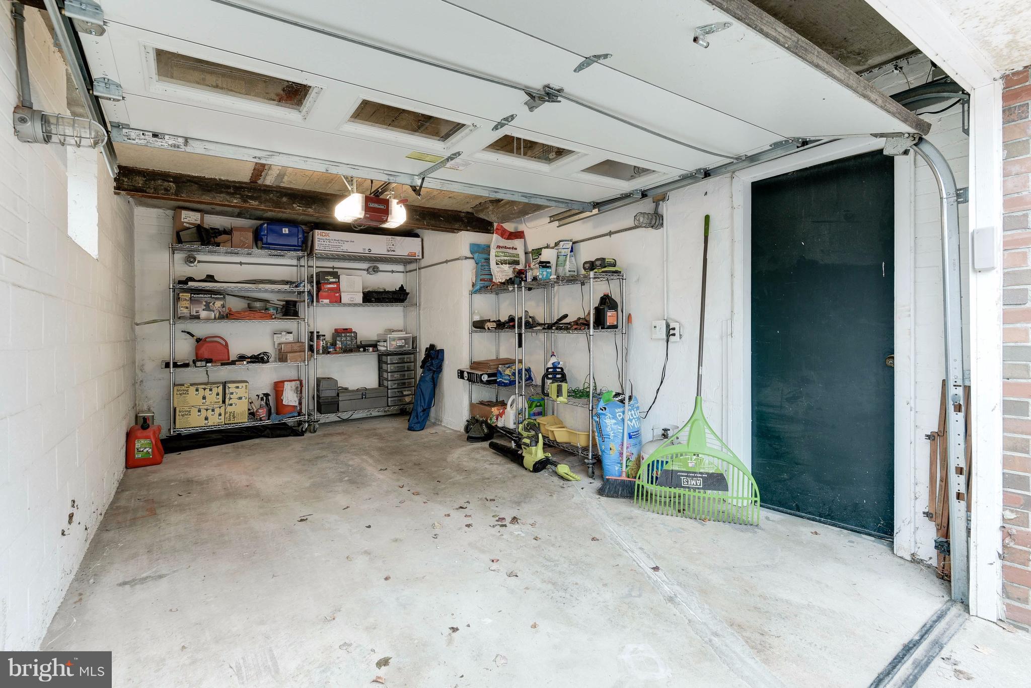 905 West Braddock Road Alexandria, VA 22302 - Photo 27 of 30 One Car Garage