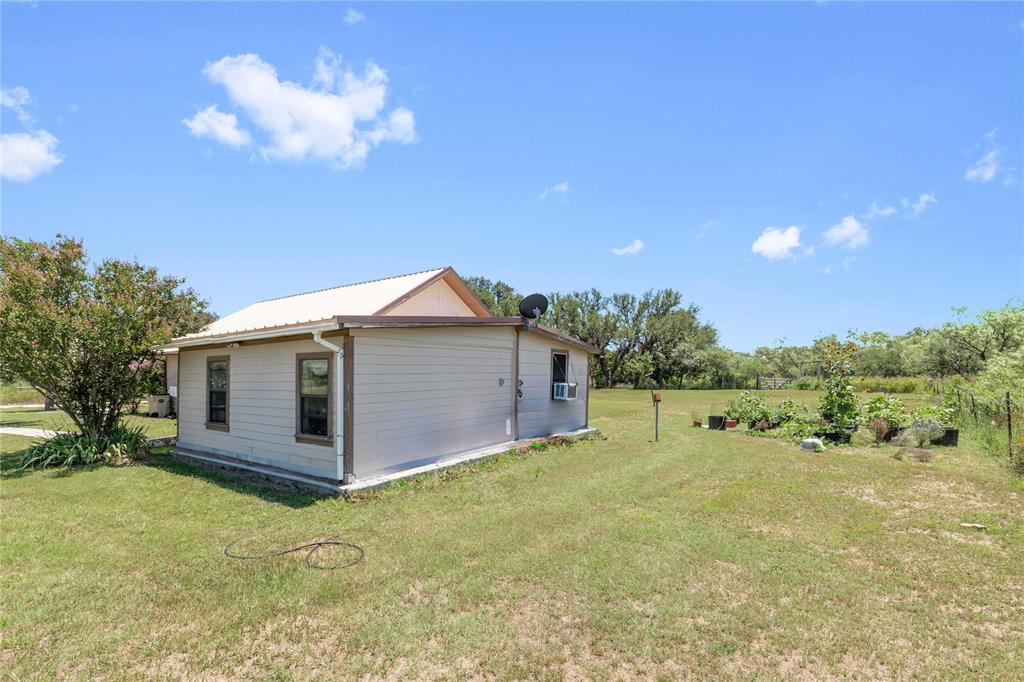 3800 County Road 112 Brownwood, TX 76801 - Photo 33 of 37