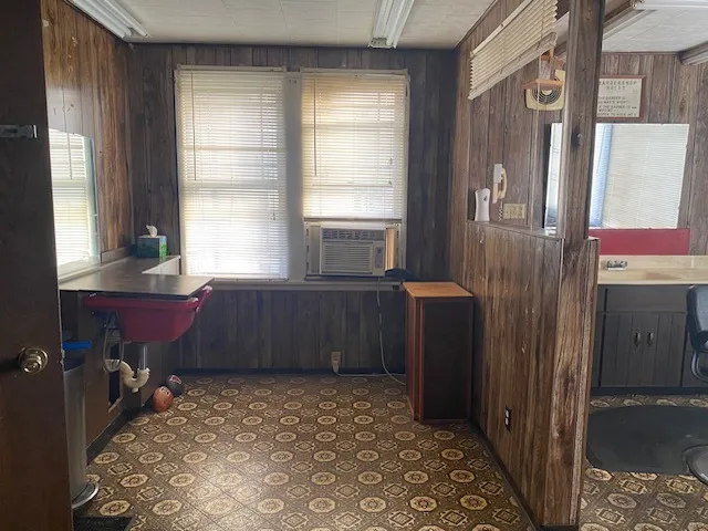 a view of a storage & utility room