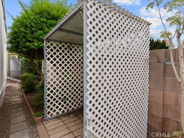 $189,900 | 131 Sumac Lane, Unit 29, Fountain Valley, CA 92708