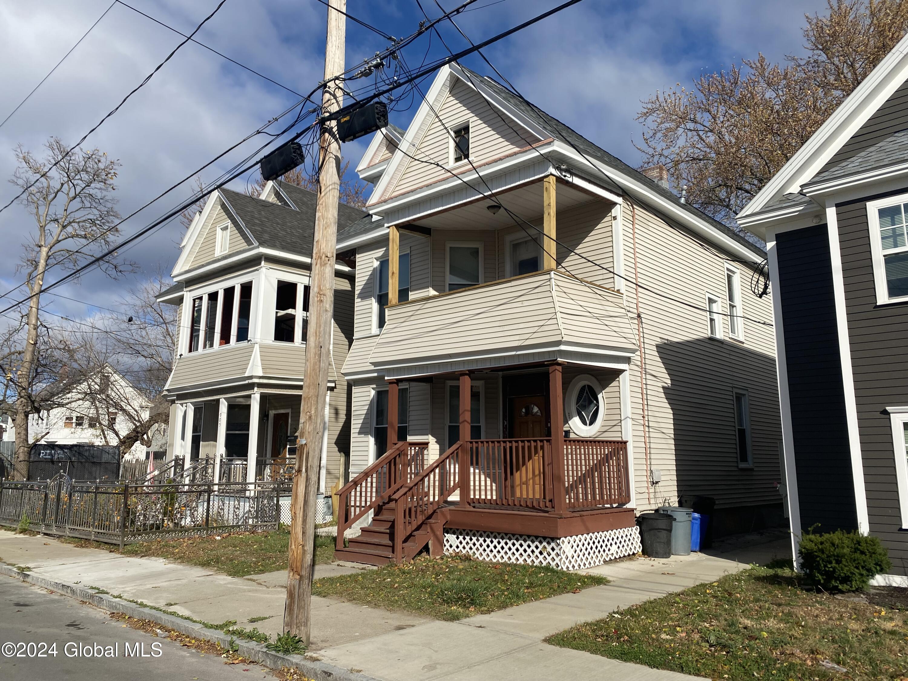 907 Delamont Avenue Schenectady, NY 12307 - Photo 3 of 19 IMG_5251