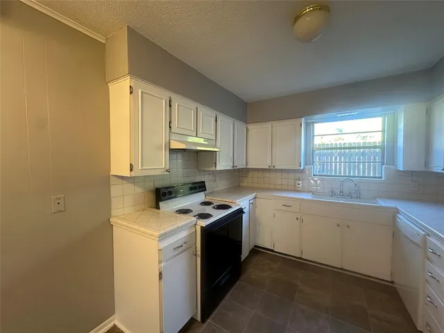 $1,200 | 1400 North Austin Street, Unit 1, Denton, TX 76201