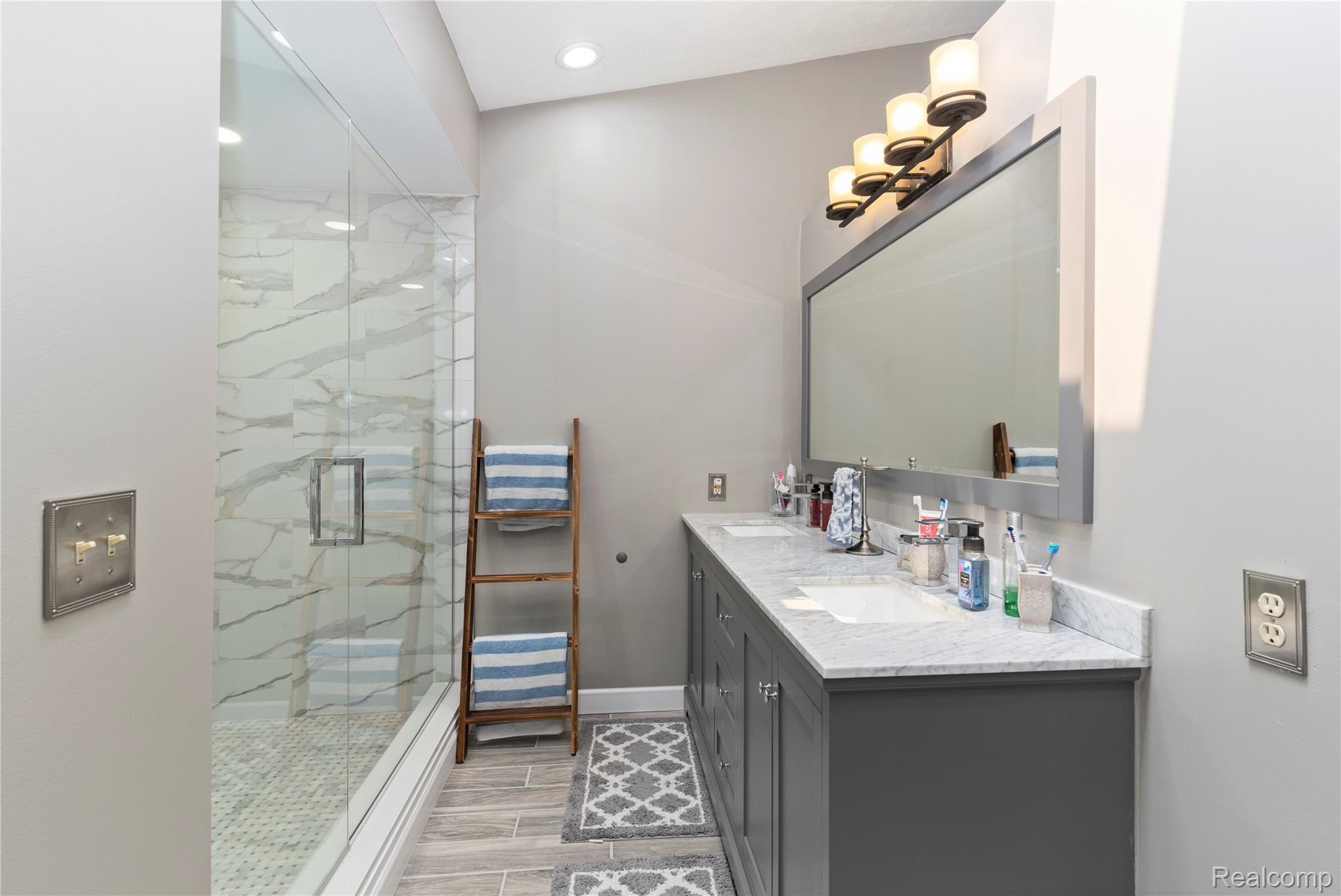 24595 Jamestowne Road Novi, MI 48375 - Photo 14 of 34 DSC00017.jpg
