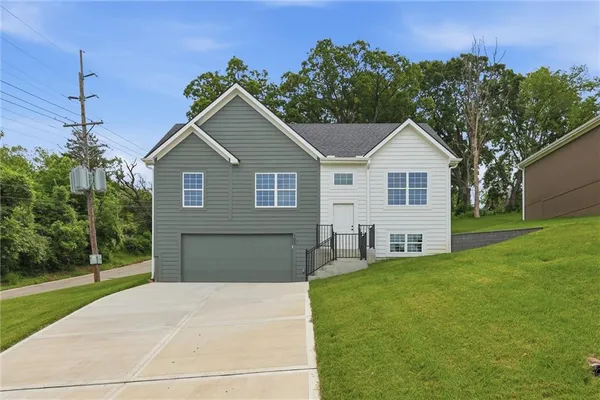 $315,000 | 103 South High Street, Sugar Creek, MO 64054