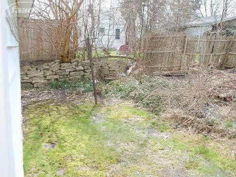 2715 Raskob Street Flint, MI 48504 - Photo 8 of 23 20355201-7.JPG