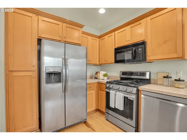 $549,900 | 4264 Southwest Highgate Terrace, Beaverton, OR 97078