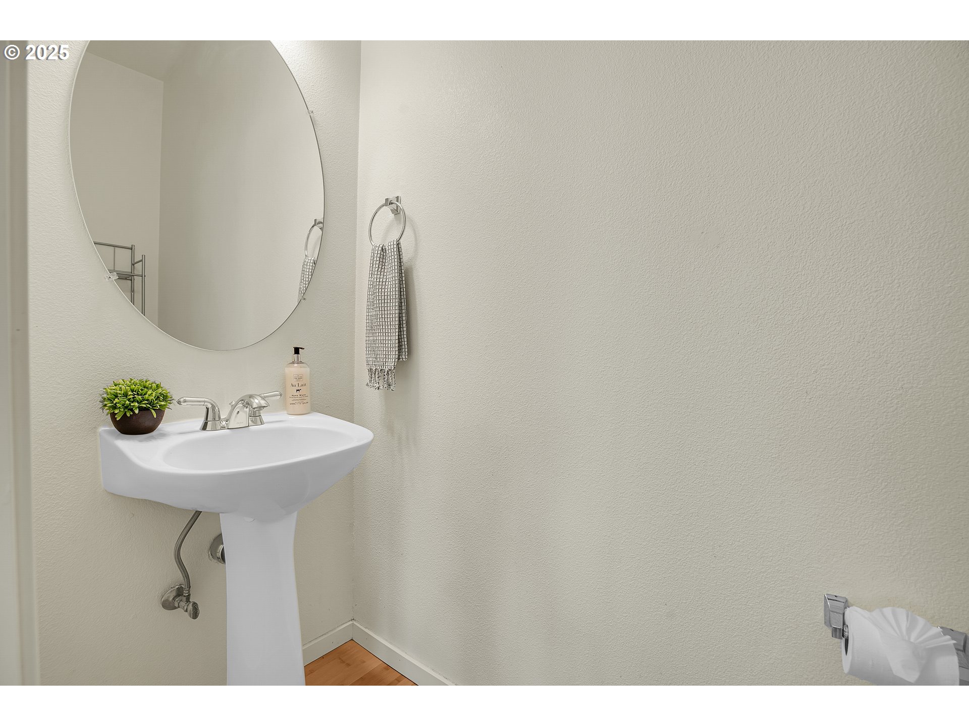 4264 Southwest Highgate Terrace Beaverton, OR 97078 - Photo 15 of 38