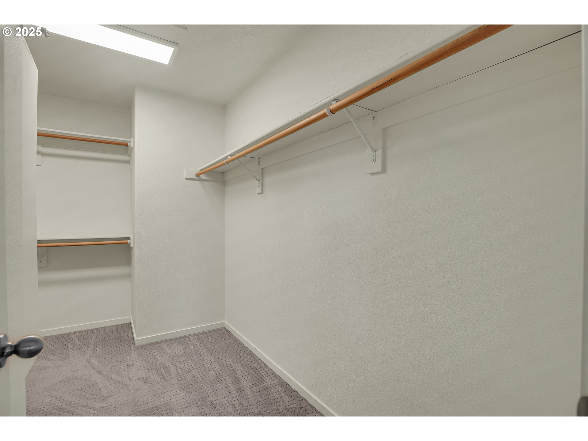 4264 Southwest Highgate Terrace Beaverton, OR 97078 - Photo 23 of 38