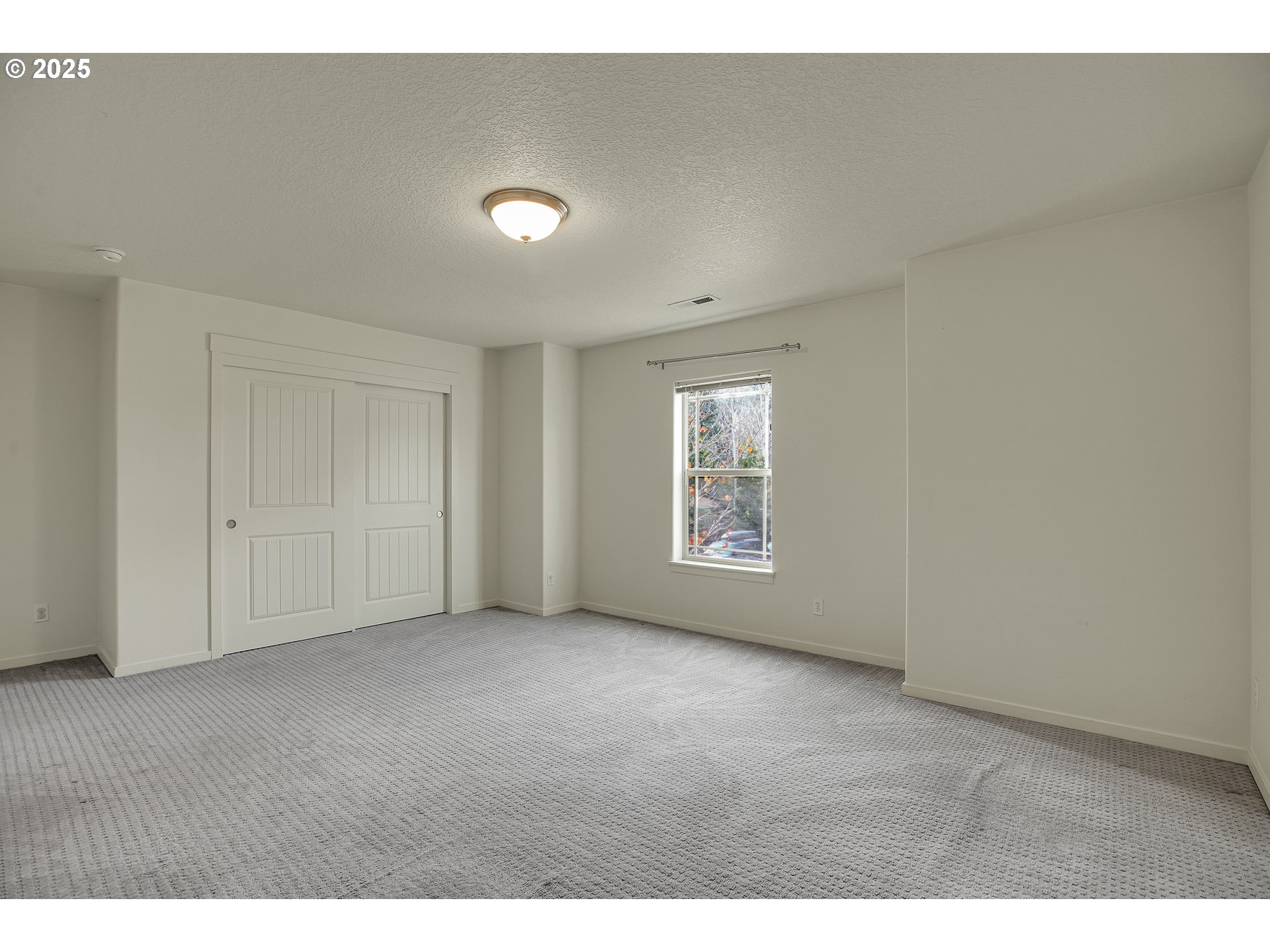 4264 Southwest Highgate Terrace Beaverton, OR 97078 - Photo 26 of 38