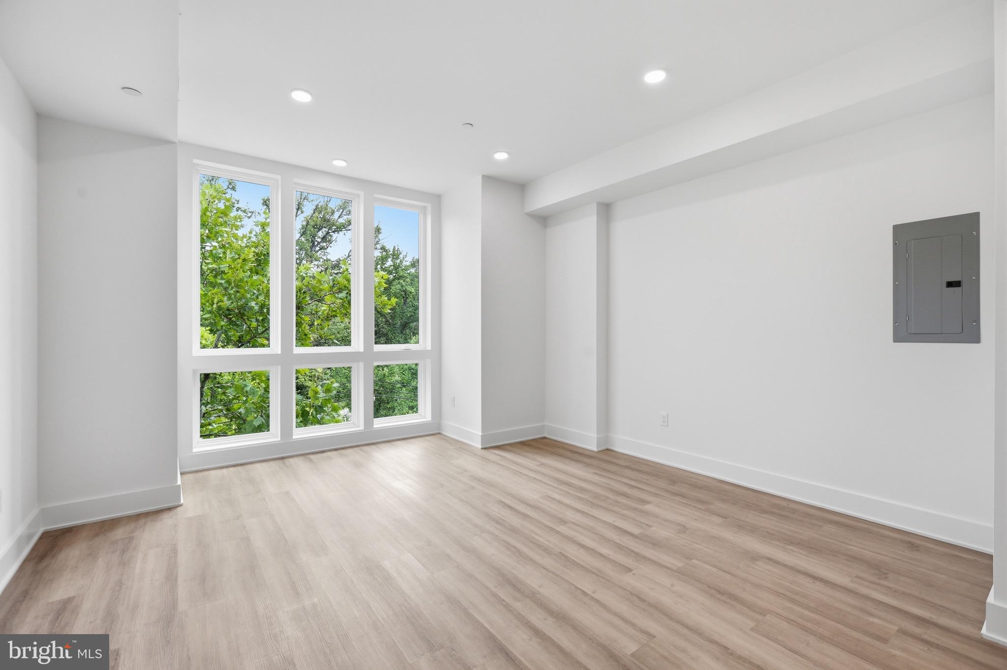 2105 M Street Northeast, Unit PH1 Washington, DC 20002 - Photo 9 of 33 Gallery Image 9