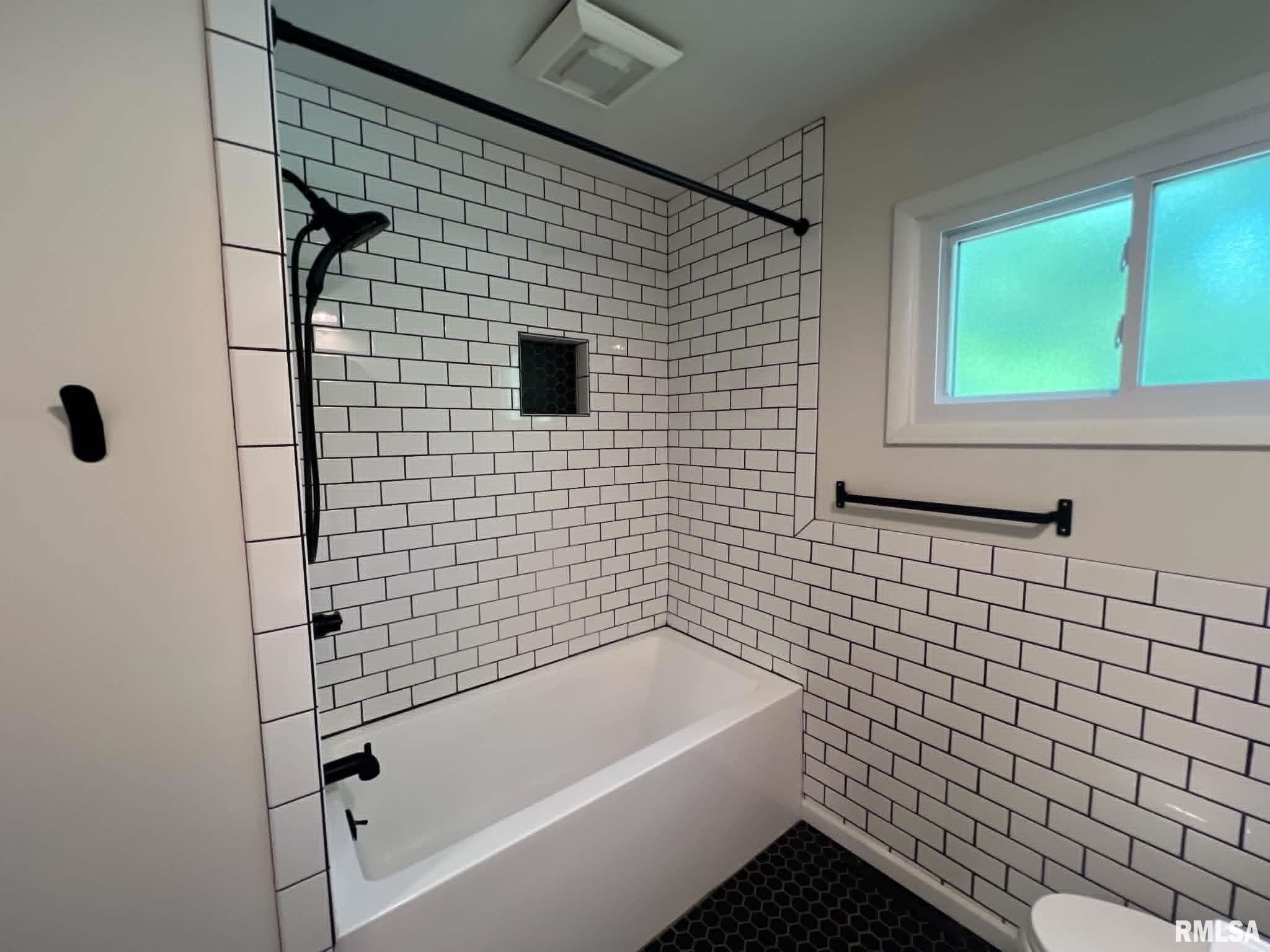 292 Jana Road Macomb, IL 61455 - Photo 23 of 39