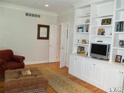 1765 Red Hawk Way Bethlehem, PA 18015 - Photo 17 of 22 Gallery Image 17