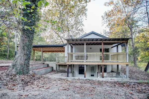 $249,000 | 1645 Jones Hollow Road, Nebo, IL 62355