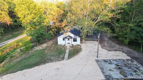 $249,000 | 1645 Jones Hollow Road, Nebo, IL 62355