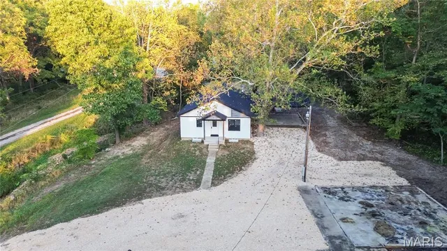 $249,000 | 1645 Jones Hollow Road, Nebo, IL 62355