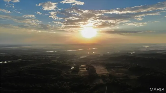 $249,000 | 1645 Jones Hollow Road, Nebo, IL 62355