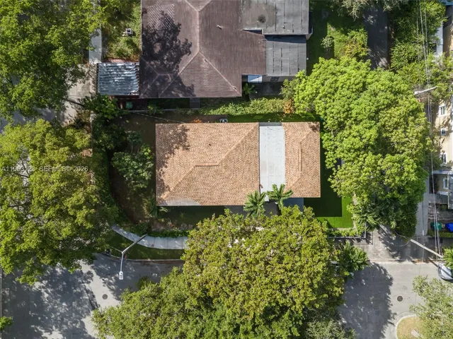 $4,000 | 4802 Northwest 11th Avenue, Miami, FL 33127