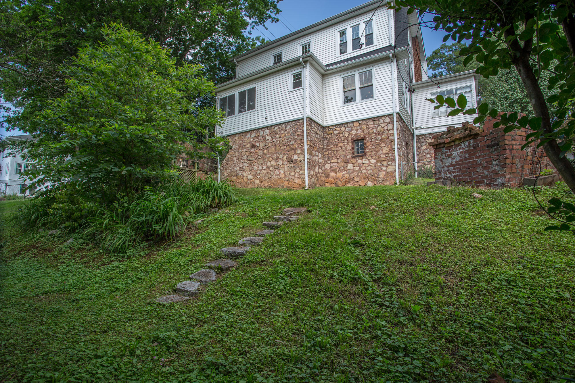 94 South Crest Road Chattanooga, TN 37404 - Photo 23 of 70 94 S. Crest-23