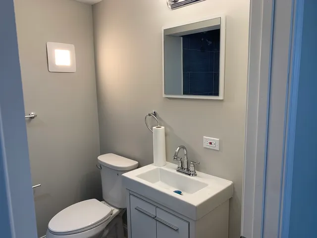 $499,900 | 6701 West Forest View Lane, Niles, IL 60714