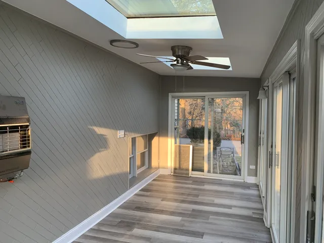 $499,900 | 6701 West Forest View Lane, Niles, IL 60714