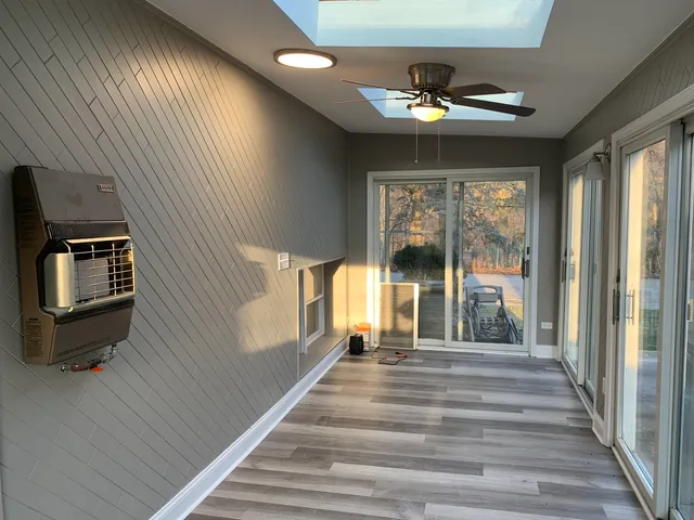 $499,900 | 6701 West Forest View Lane, Niles, IL 60714