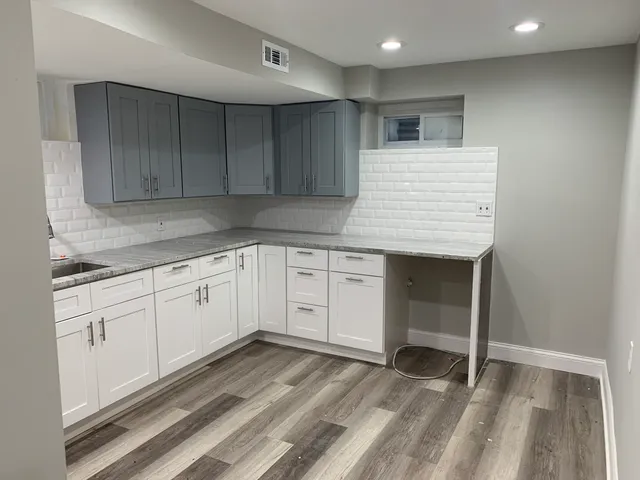 $499,900 | 6701 West Forest View Lane, Niles, IL 60714