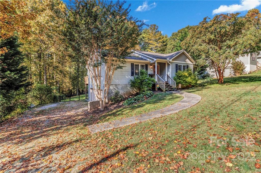 85 Redden Road Hendersonville, NC 28739 - Photo 3 of 48 Gallery Image 3