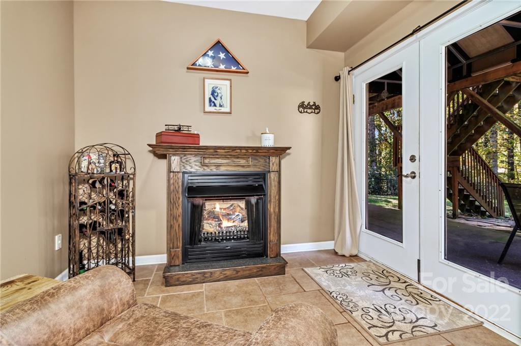 85 Redden Road Hendersonville, NC 28739 - Photo 35 of 48 Gallery Image 35