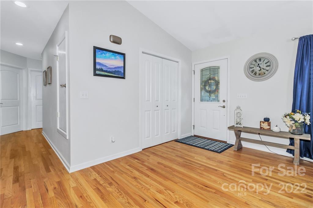 85 Redden Road Hendersonville, NC 28739 - Photo 7 of 48 Gallery Image 7