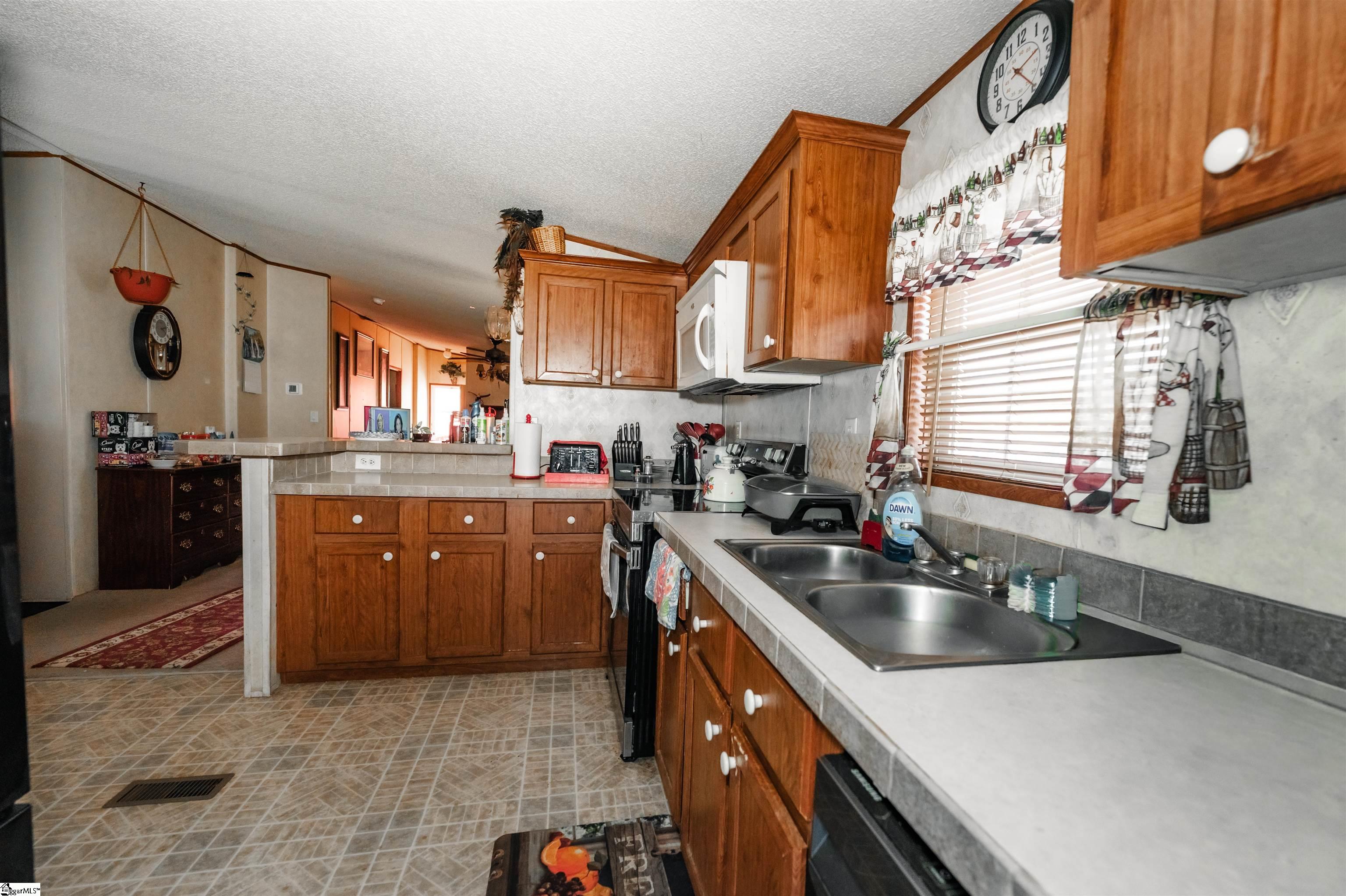 2 Raisinwood Drive Simpsonville, SC 29681 - Photo 10 of 20