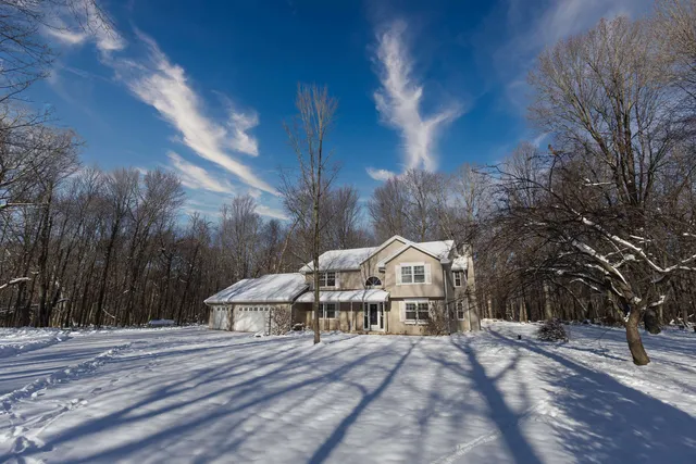 $548,500 | N2559 Pleasant View Lane, Waupaca, WI 54981