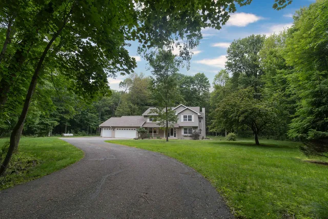 $548,500 | N2559 Pleasant View Lane, Waupaca, WI 54981