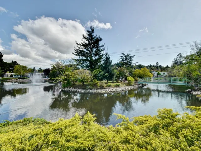 a view of a lake with houses