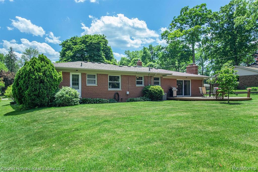 180 Montmorency Road Rochester Hills, MI 48307 - Photo 28 of 32