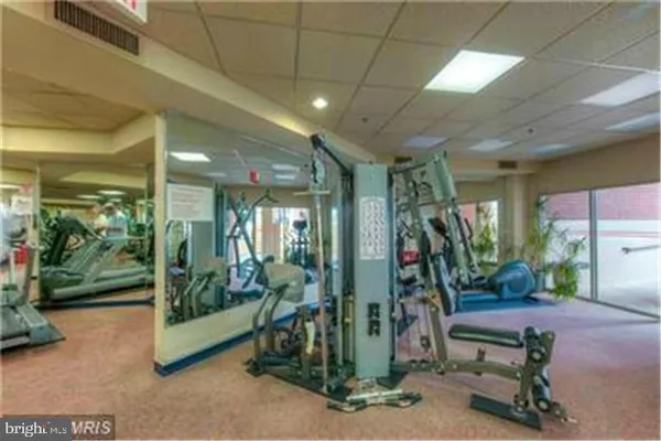 $3,100 | 2181 Jamieson Avenue, Unit 1906, Alexandria, VA 22314