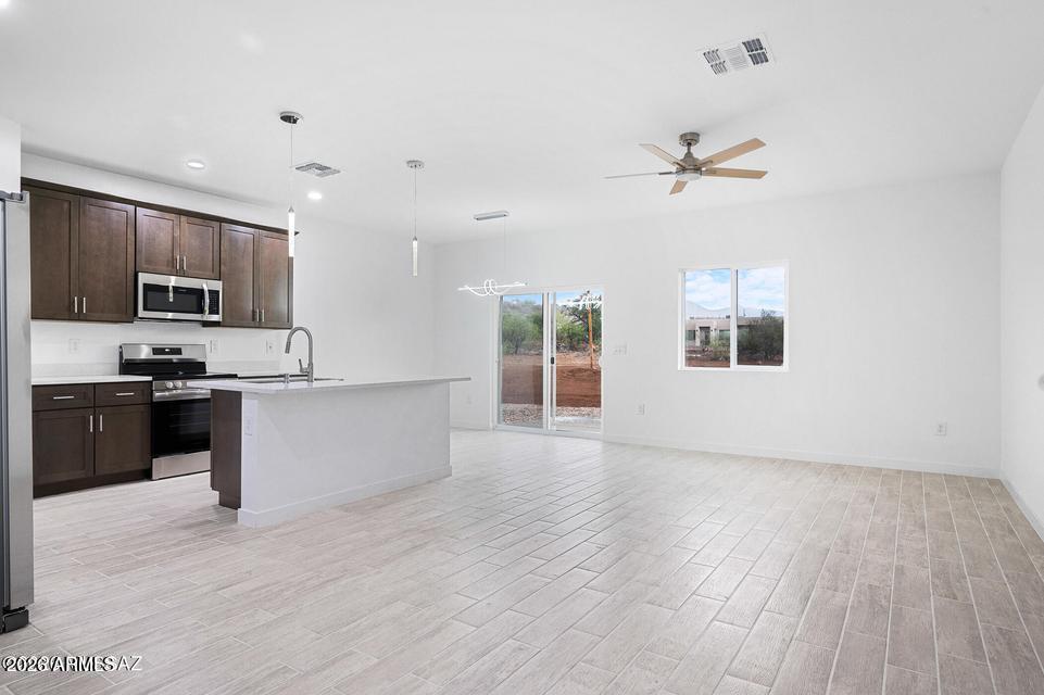 1852 La Paz Court Rio Rico, AZ 85648 - Photo 5 of 21 20260731021112361834000000-o