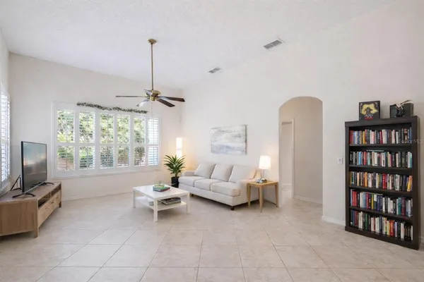 $434,900 | 8032 Pine Hollow Drive, Mount Dora, FL 32757