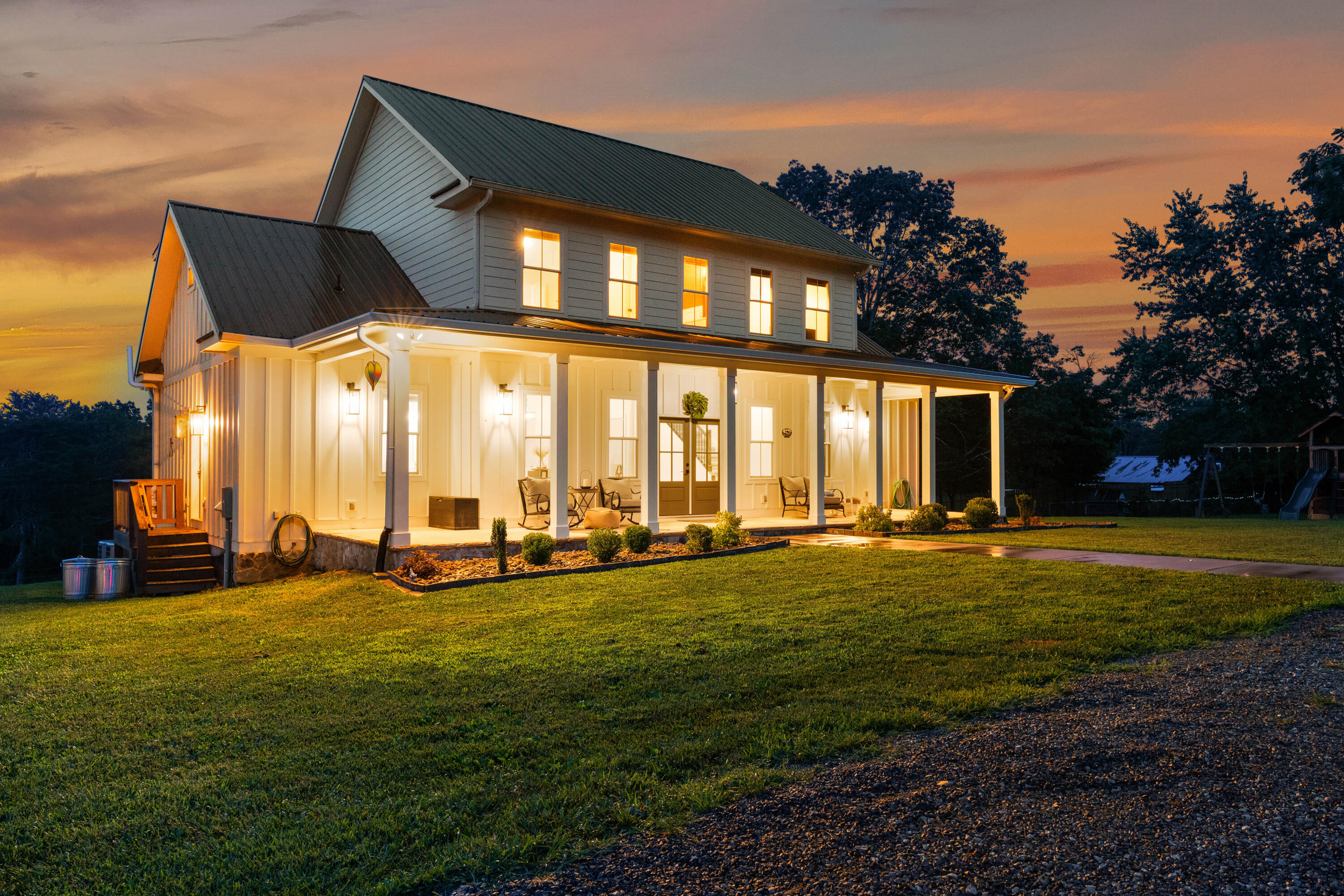 720 Miller Road Signal Mountain, TN 37377 - Photo 2 of 59 2_720 miller twilight-2